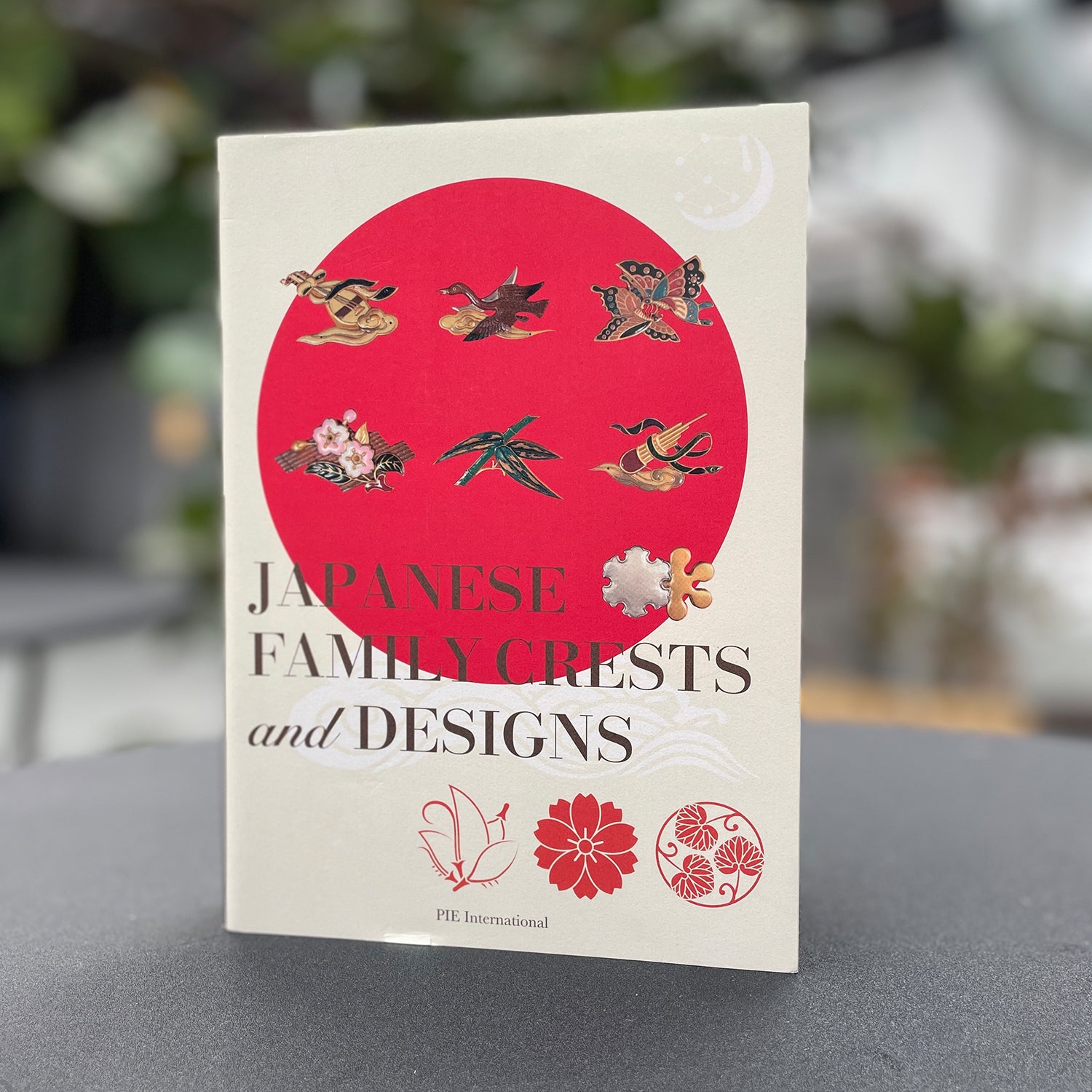 日本の家紋とデザイン